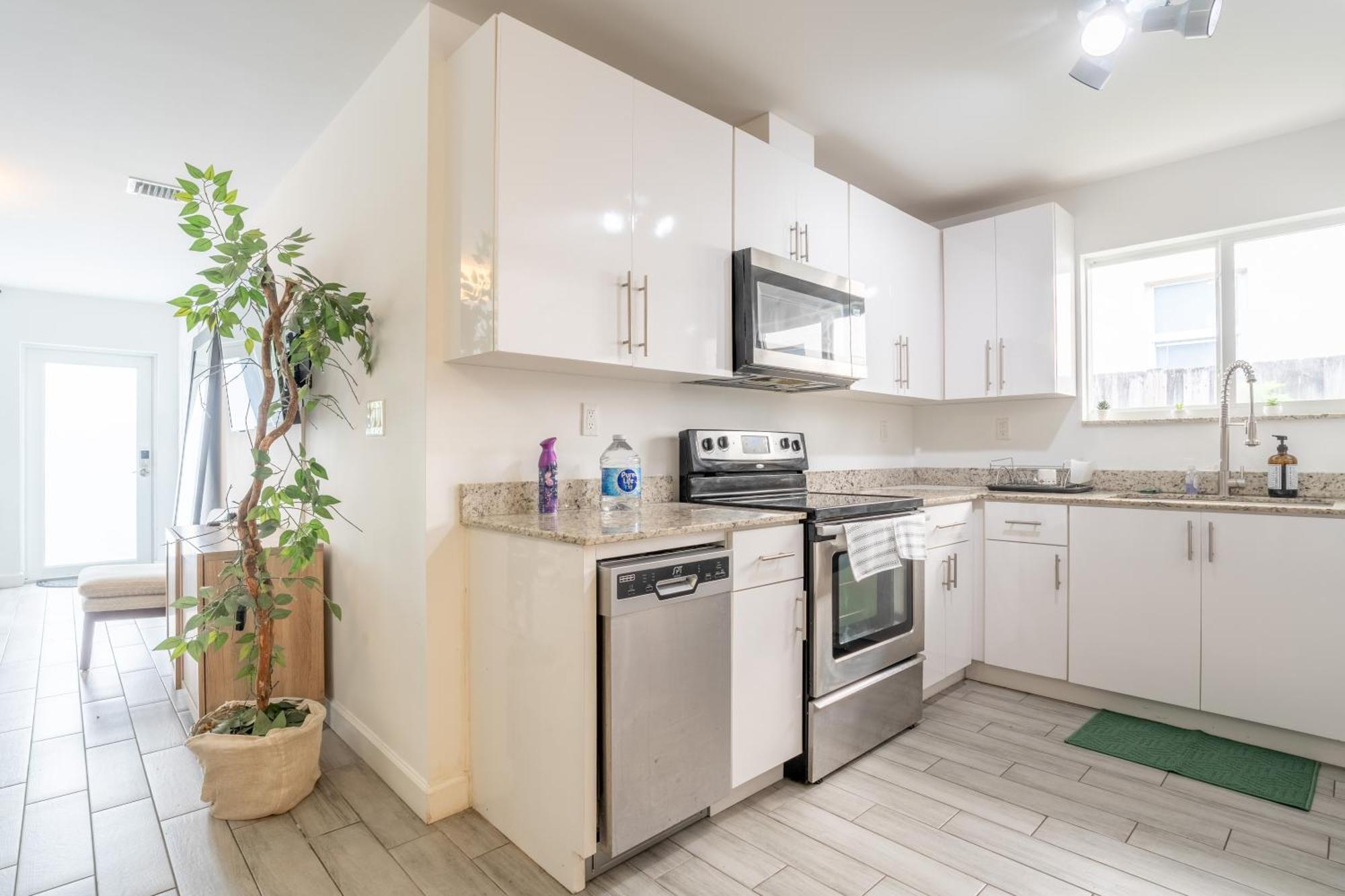 Entire 3 Bedroom House 10 Mins Mia And Downtown Casa vacanze *