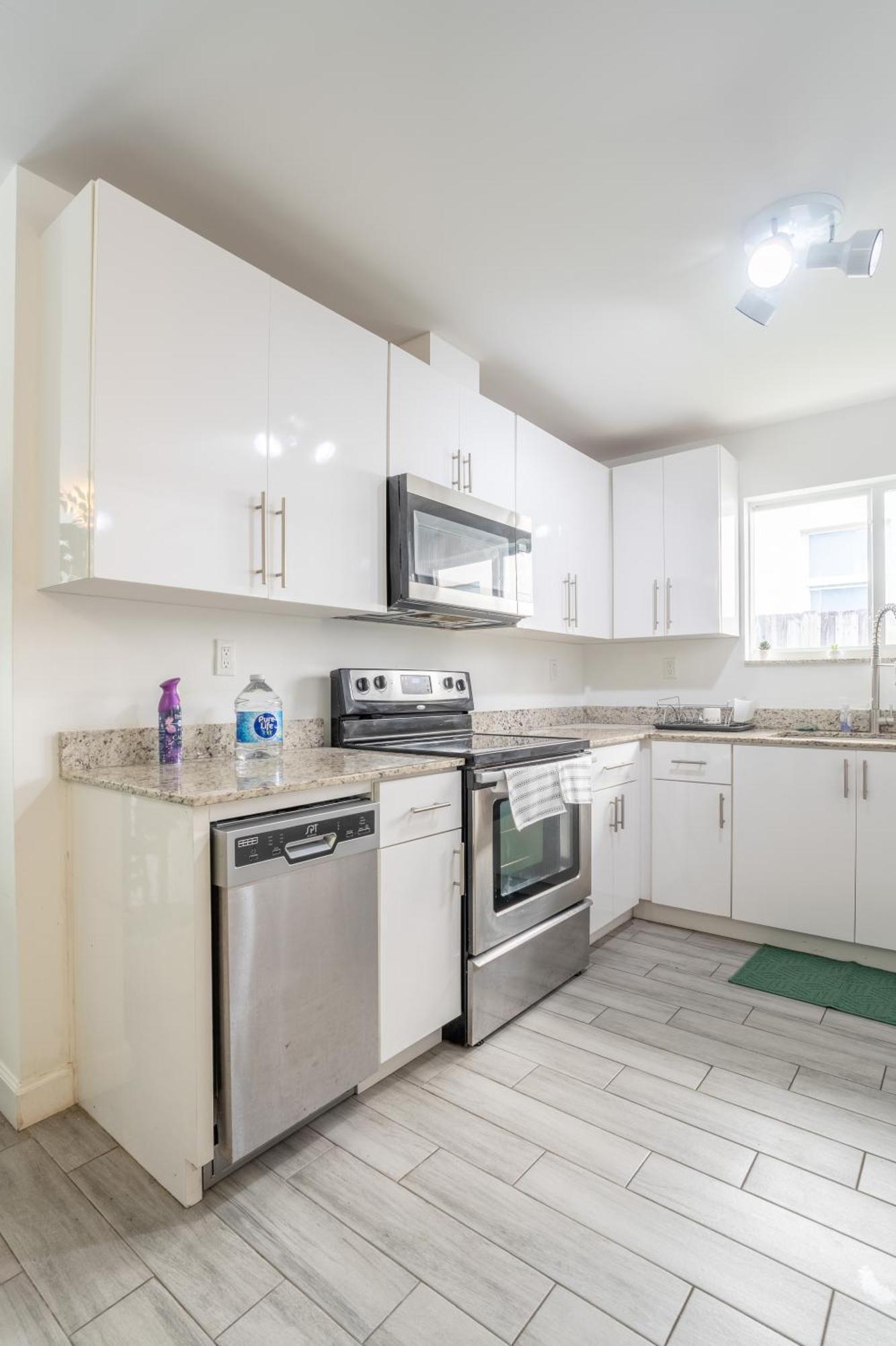 Casa vacanze Entire 3 Bedroom House 10 Mins Mia And Downtown
